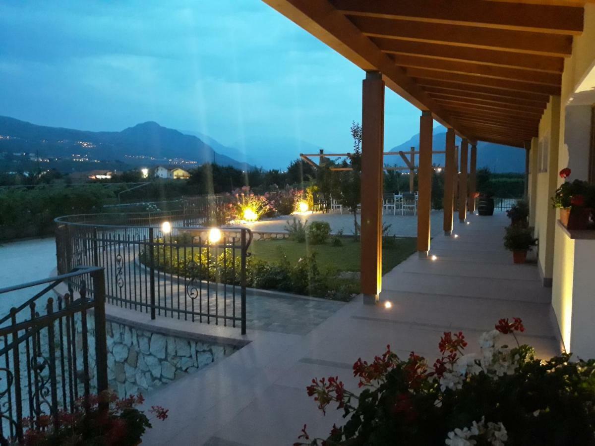 Agriturismo L' Isola Di Arturo Trento Eksteriør billede